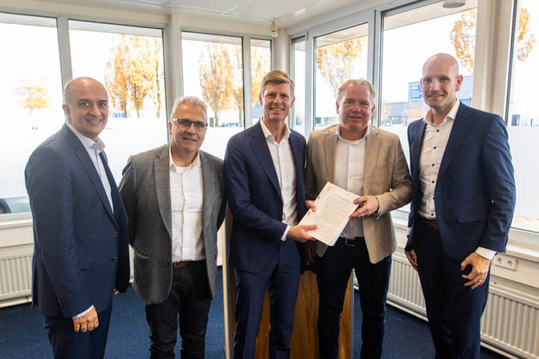 11-11_2025_NEFAB Contract moment - press-1x